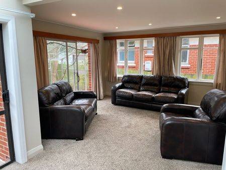 Spacious 4-Bedroom Family Home in Woodhaugh, Dunedin - Photo 5