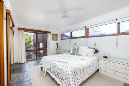 4 bedroom airconditiond family home with salt water pool - Photo 5