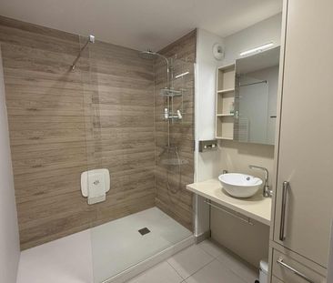 Location Appartement 2 pièces 53m² MALO LES BAINS 59240 - Photo 5