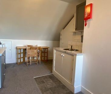Studio to rent - Photo 3