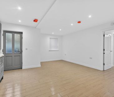 Apt 1 51-53Bridge Street, LISBURN, BT28 1XZ - Photo 4