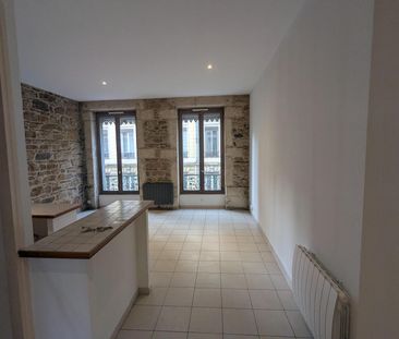 Location Appartement 3 pièces 57m² LYON 6ème - Photo 2