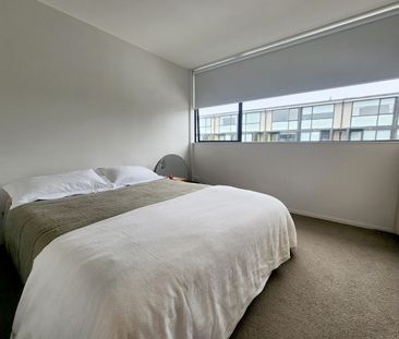 Secure Apartment Living in City Centre - Photo 6