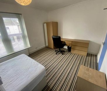 5 bedroom house to rent - Photo 2
