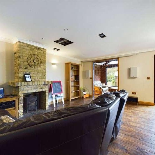 Wintringham Way, Purley On Thames, Reading, Berkshire, RG8 - Photo 1