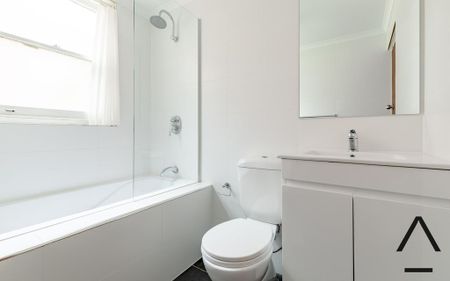 TWO BEDROOM APARTMENT - Photo 4