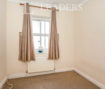 2 bedroom end of terrace to rent Longfleet Road, Poole, BH15 - Photo 2