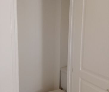 Location Appartement 2 pièces 47m² - Photo 4