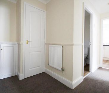 1 bedroom apartment to rent Chapel Road, Redhill - Photo 2
