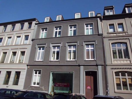 Große Maisonettewohnung mit Dachterrasse und Blick über den Dächern Schwerins - Photo 3