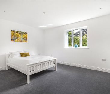 4 bedroom detached house to rent - Photo 5