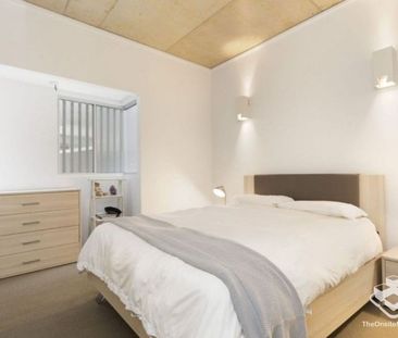 Space and Style in the W4 Woolstore - Photo 3