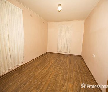 34 Bourne Street, West Tamworth NSW 2340 - House For Rent | Domain - Photo 2