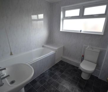 3 bedroom terraced house to rent - Photo 6