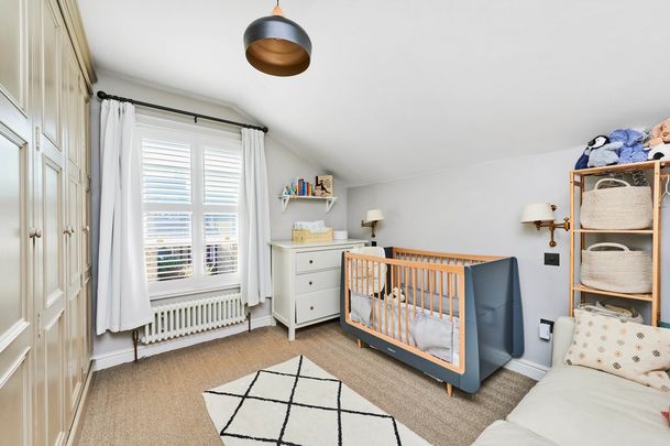 Broxash Road, London, SW11 - Photo 1