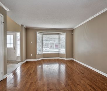 For Lease - 1337 Goldhawk Trail, Oakville, Ontario - Photo 3