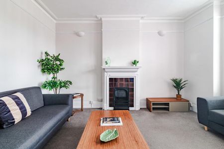 2 bedroom apartment to rent - Photo 3