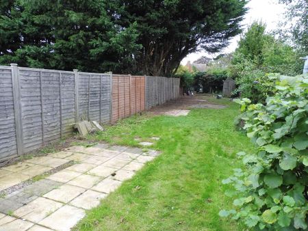 2 bedroom end of terrace house to rent - Photo 5