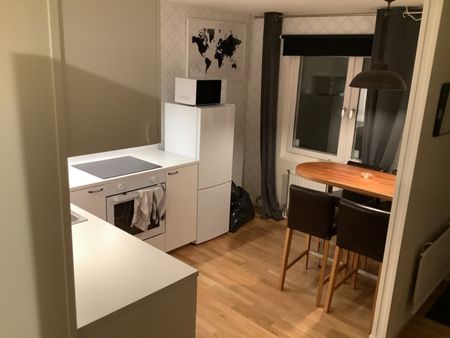 Skogås - 1rok - tillsv - 10.580kr/mån - Photo 2