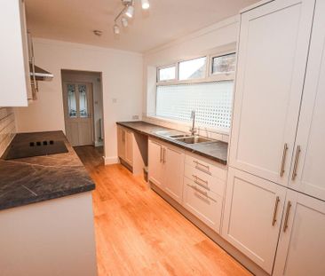 3 bedroom terraced house to rent - Photo 4