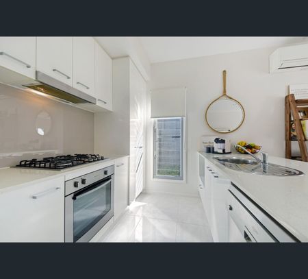 33 Nautica Circuit, Mount Coolum, Qld 4573 - Photo 2