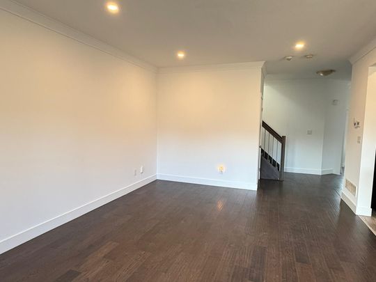 For Lease - 1330 Lawson Road, London North, Ontario - Photo 1