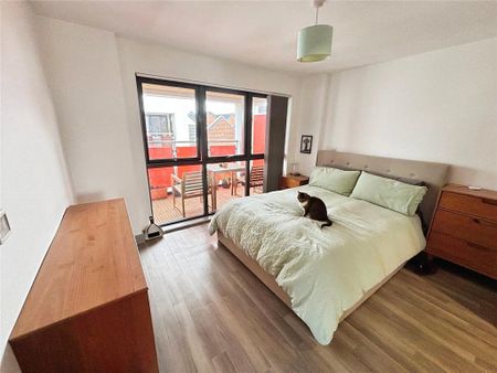 2 bedroom apartment to rent - Photo 4