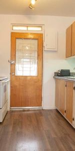 4 1/2 au deuxième étage près du métro Frontenac à louer - Photo 3