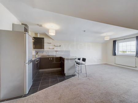 2 bedroom apartment to rent - Photo 2