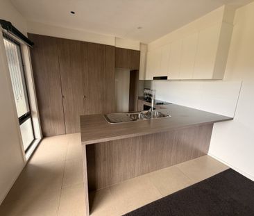 105 Lilliana Boulevard, Carrum Downs VIC - Photo 3