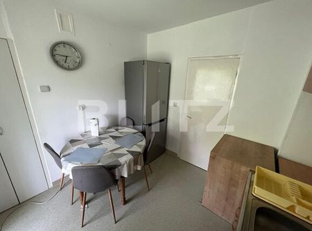 Apartament cu 2 camere, 50MP, decomandat, parcare, zona Lunii - Photo 5