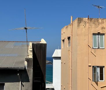 Bondi Beach - Photo 3