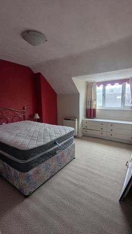 4 bedroom terraced house to rent - Photo 3