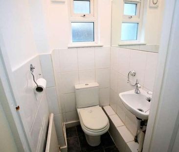 Acquire Estate Agents Amazing Mossford Street House, E3 - Photo 6