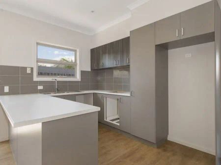 “Low Maintenince Living” - Photo 4