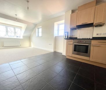 2 bedroom flat to rent - Photo 2