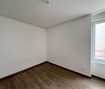 Appartement à louer 5 pièces 92.06m² - Photo 3