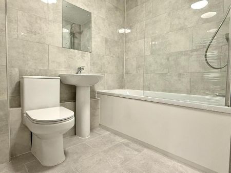 2 bedroom flat to rent - Photo 5