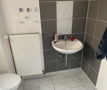 Nette Wohnung für die 2-er WG, den Single oder das Paar - Photo 2