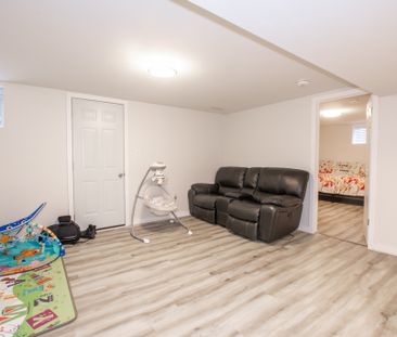 Spacious 3 bedroom Apartment in Hamilton!! - Photo 2