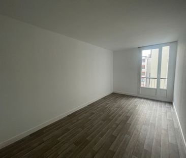APPARTEMENT A LOUER BEAUVAIS 4 PIECES 84.97 M² - Photo 2