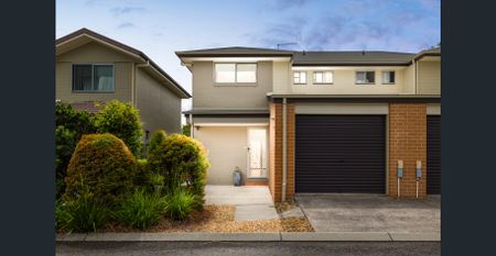Stylish Townhouse in Prime Bracken Ridge Location - Photo 3