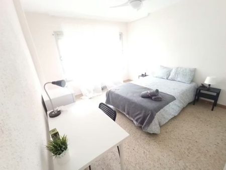 Calle de Braille, Madrid, Community of Madrid 28034 - Foto 3