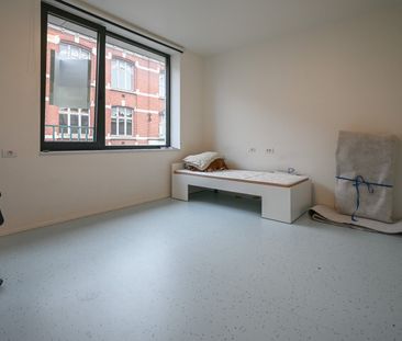 Studentenkamer met eigen sanitair in centrum Kortrijk - Photo 2