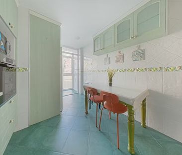 Calle de los Juglares, Madrid, Community of Madrid 28032 - Photo 4