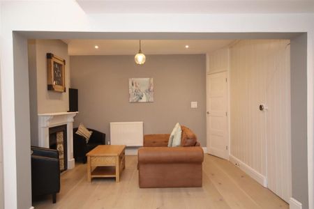 4 bedroom terraced house to rent - Photo 4