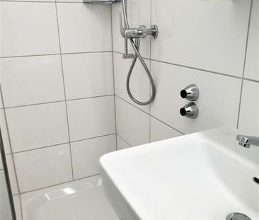 1 Zimmer, 2. Stock - Photo 4