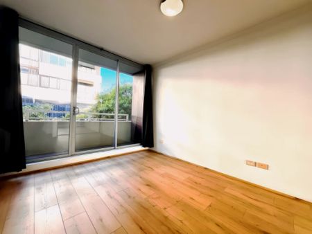 1 Defries Ave, Sydney - Photo 3