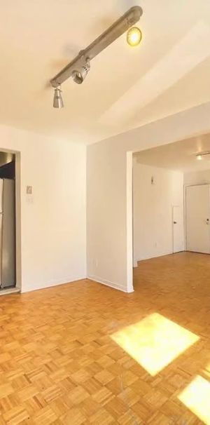 Pointe St-Charles - 5 1/2 Sur 2 Étages - Photo 1