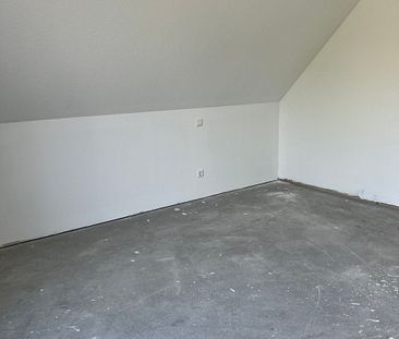 RESERVIERT! 3 Zimmer Wohnung im Dachgeschoss - Photo 1